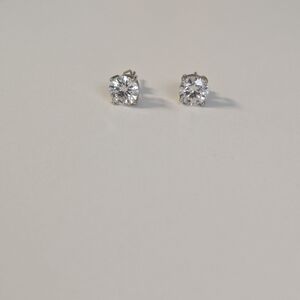 .925 Classic Moissanite Stud Earrings - Timeless Women's Jewelry Unisex